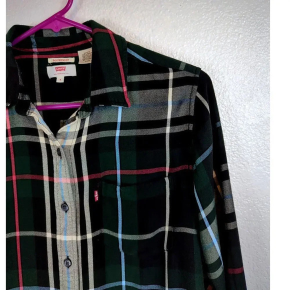 Levi's Boyfriend Fit Plaid Flannel Green, Red, Cream Size Small - Picture 3 of 9